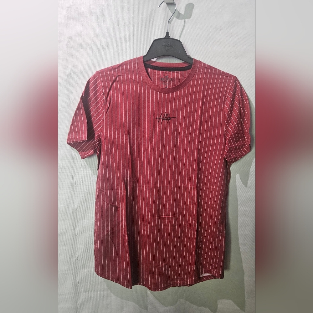 Short sleeve crewneck tee shirt